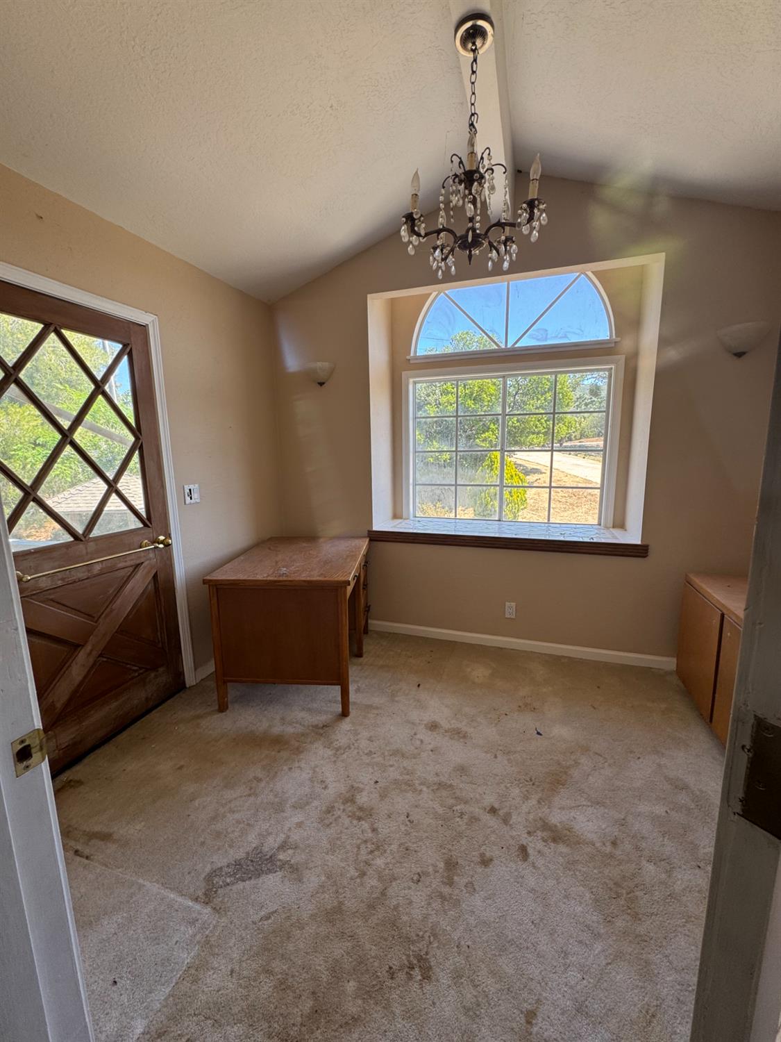 Margarita Court, Coulterville, California image 27