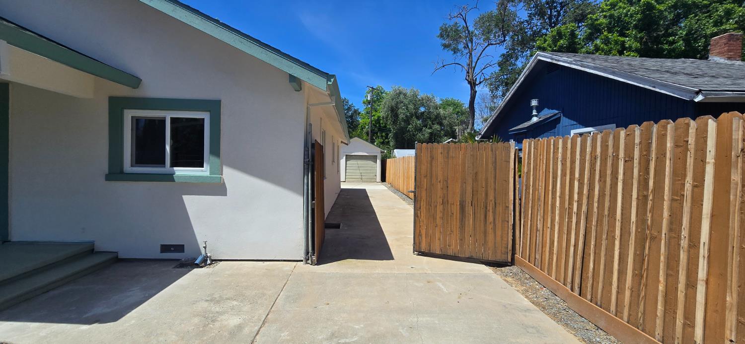 Detail Gallery Image 42 of 59 For 3129 Judah St, Sacramento,  CA 95815 - 2 Beds | 2 Baths