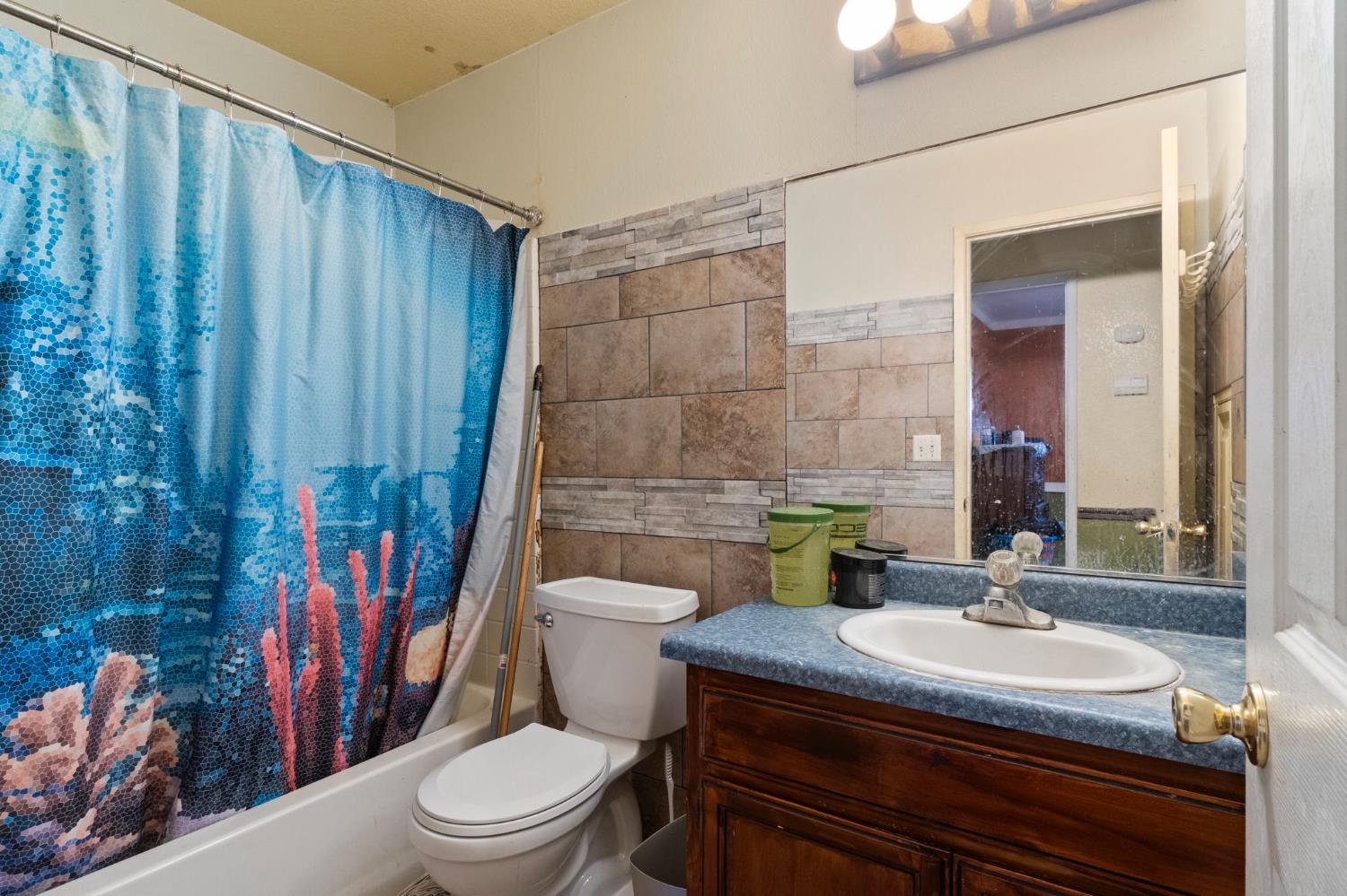 Detail Gallery Image 12 of 21 For 1451 Segovia Ct, Madera,  CA 93638 - 4 Beds | 2 Baths