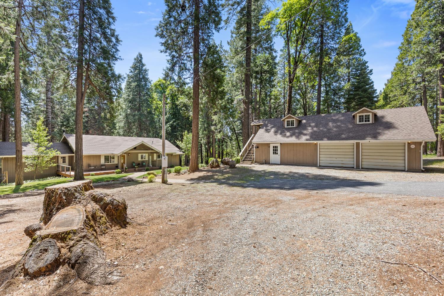 Detail Gallery Image 10 of 98 For 19163 Scotts Flat, Nevada City,  CA 95959 - 5 Beds | 5 Baths