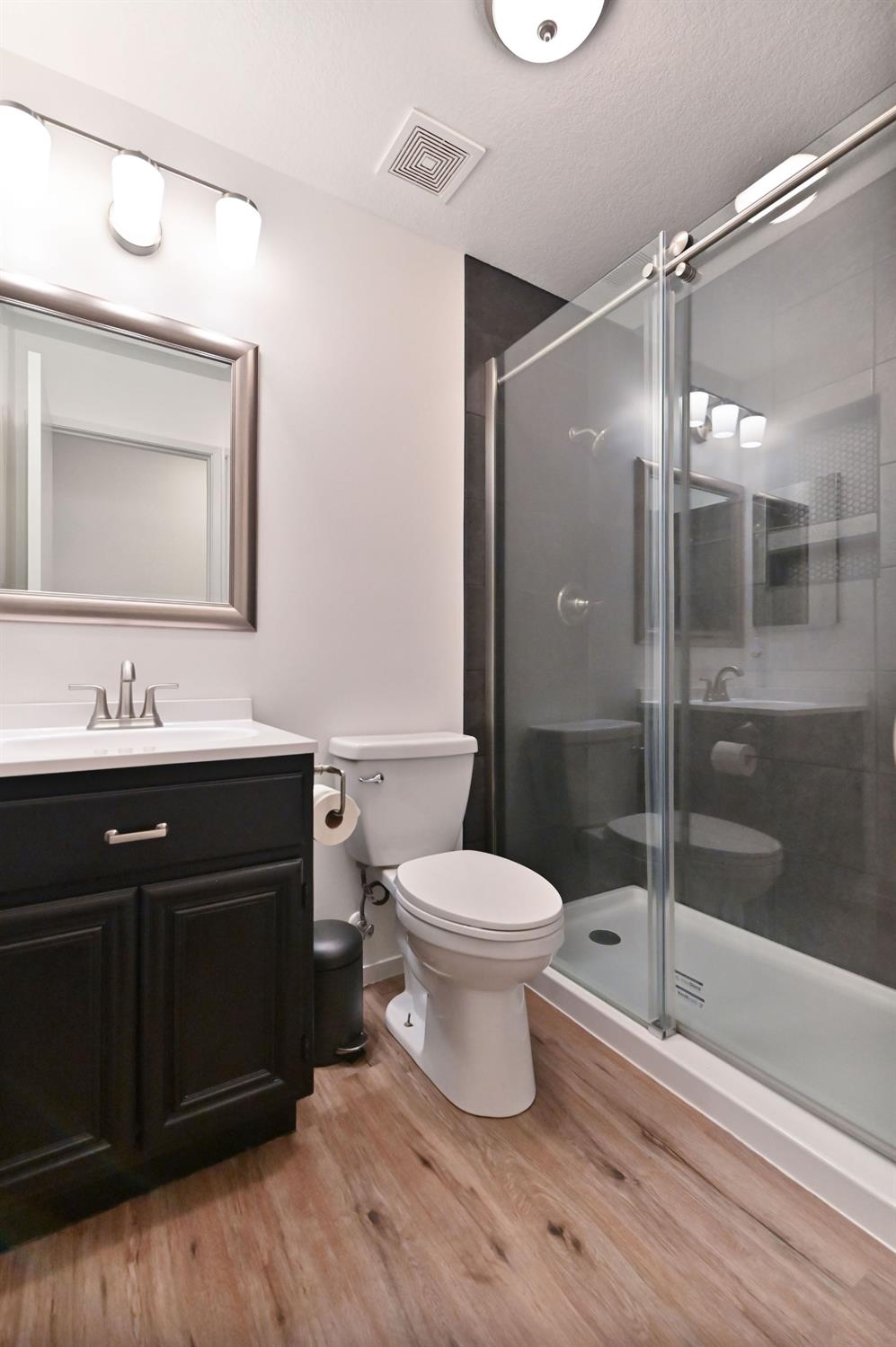 Detail Gallery Image 29 of 55 For 2535 Bridle Creek Ct, Tracy,  CA 95377 - 2 Beds | 2 Baths