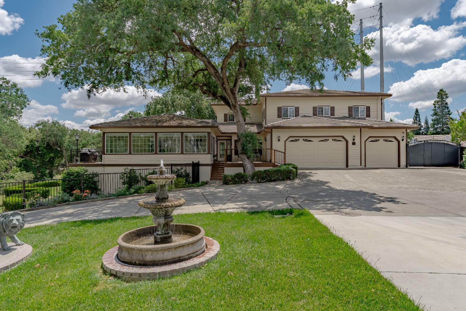 Detail Gallery Image 4 of 32 For 6604 Challis Ct, Citrus Heights,  CA 95610 - 3 Beds | 3 Baths