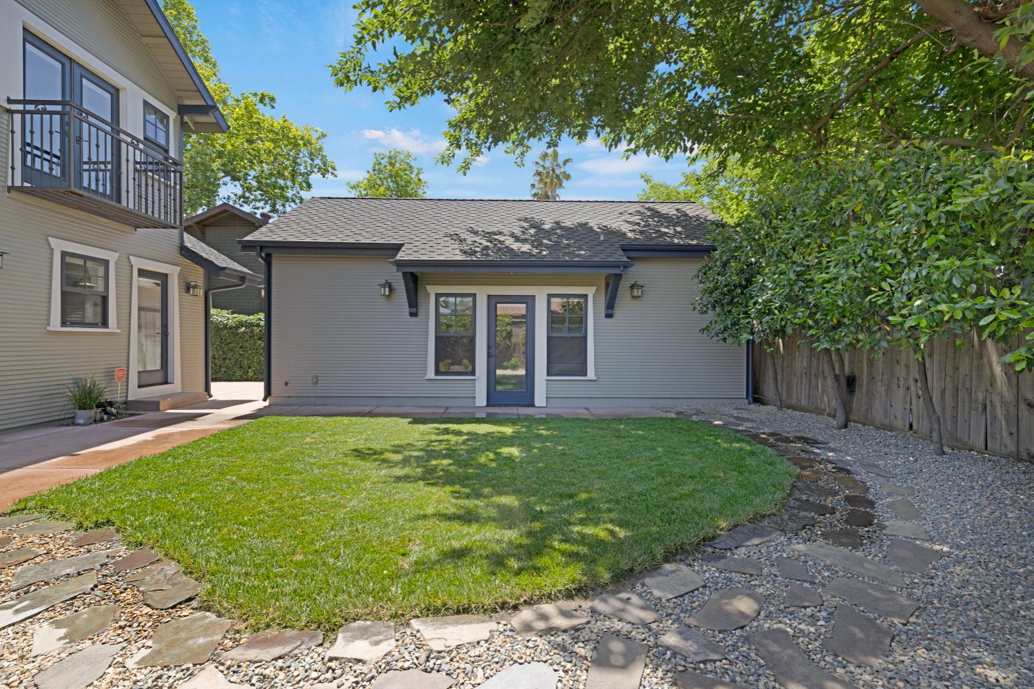 Detail Gallery Image 28 of 31 For 862 38th St, Sacramento,  CA 95816 - 3 Beds | 2/1 Baths