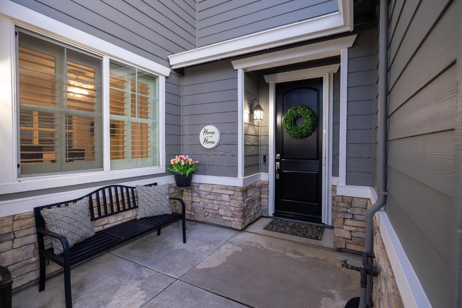 Detail Gallery Image 8 of 51 For 2240 Katzakian Way, Lodi,  CA 95242 - 4 Beds | 2/1 Baths