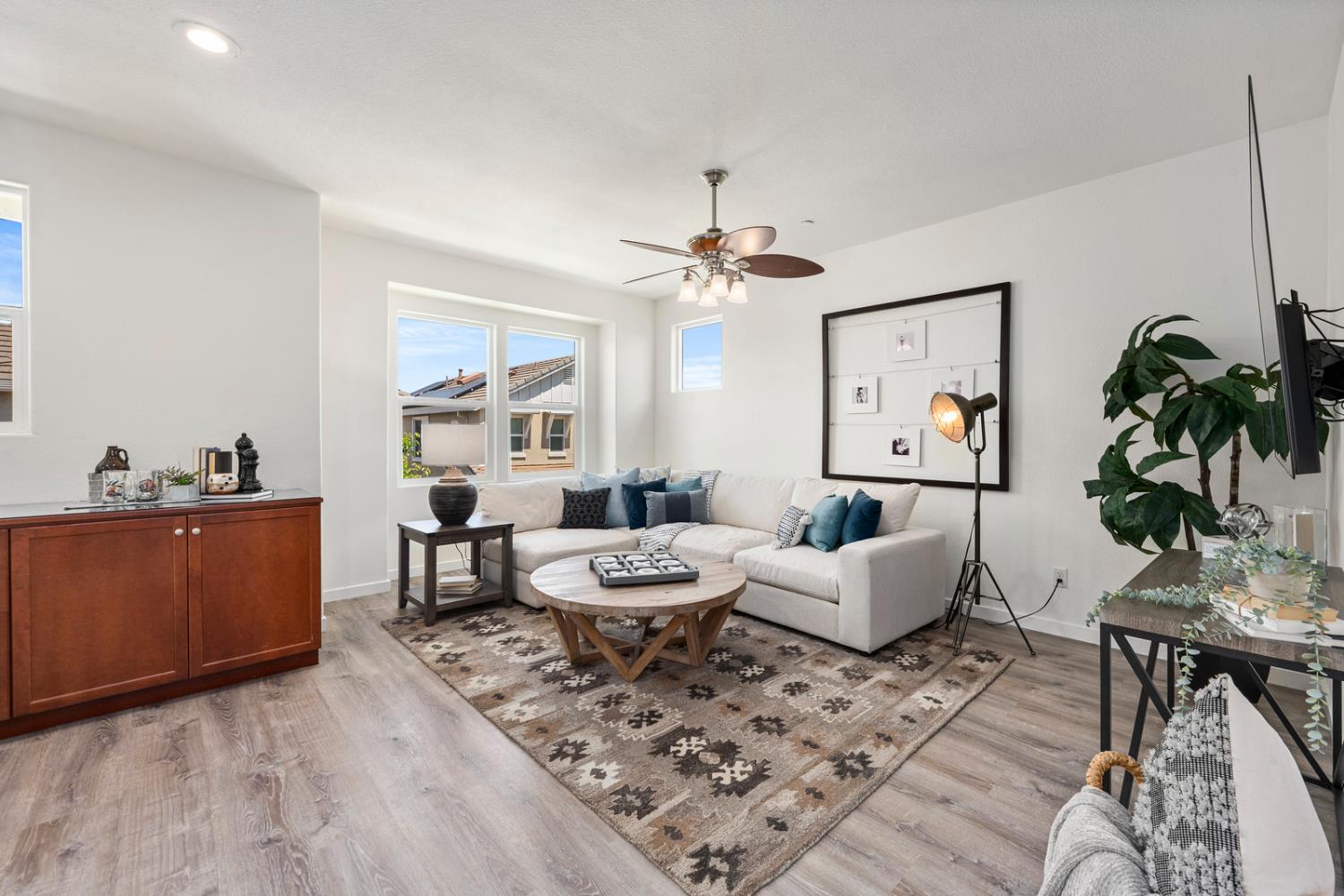 Holden Drive, Rocklin, California image 17