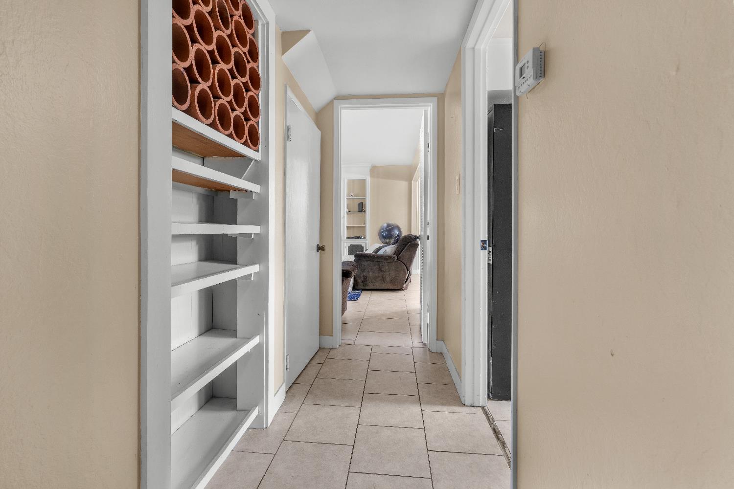Detail Gallery Image 15 of 21 For 1167 W El Camino Ave, Sacramento,  CA 95833 - 3 Beds | 2/1 Baths