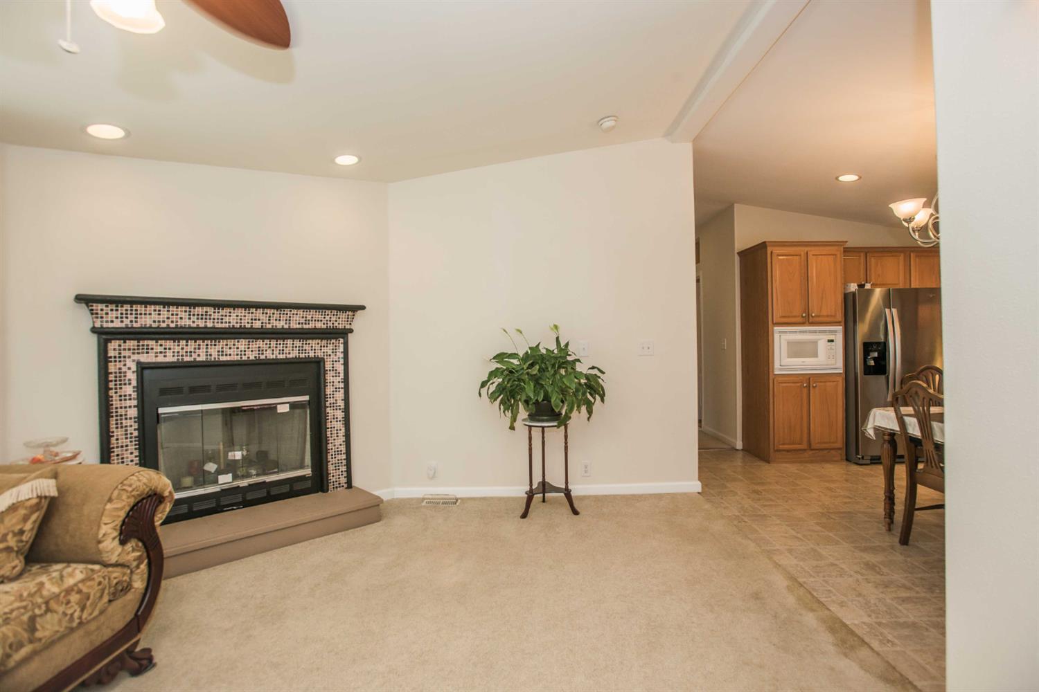 Detail Gallery Image 27 of 59 For 6946 27th St, Sacramento,  CA 95822 - 3 Beds | 2 Baths