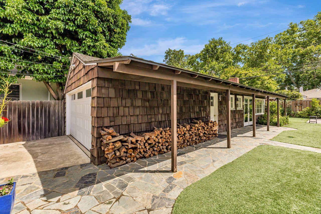 Detail Gallery Image 48 of 68 For 1800 8th Ave, Sacramento,  CA 95818 - 4 Beds | 1/1 Baths