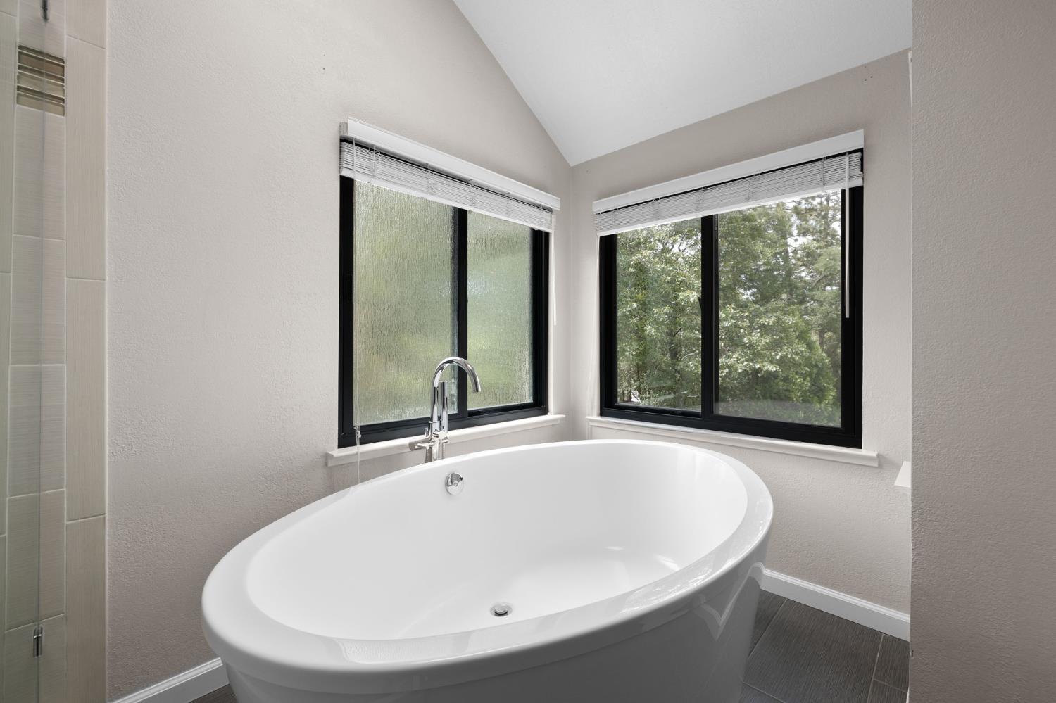 Detail Gallery Image 52 of 90 For 3379 Paloran Ct, Shingle Springs,  CA 95682 - 4 Beds | 3 Baths