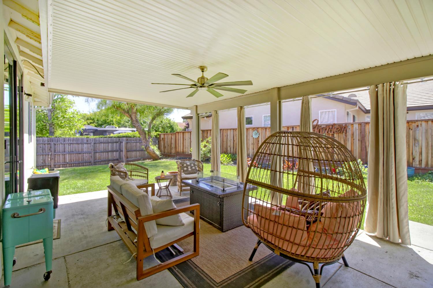 Detail Gallery Image 43 of 57 For 3068 Sparrow Dr, Sacramento,  CA 95834 - 4 Beds | 3 Baths