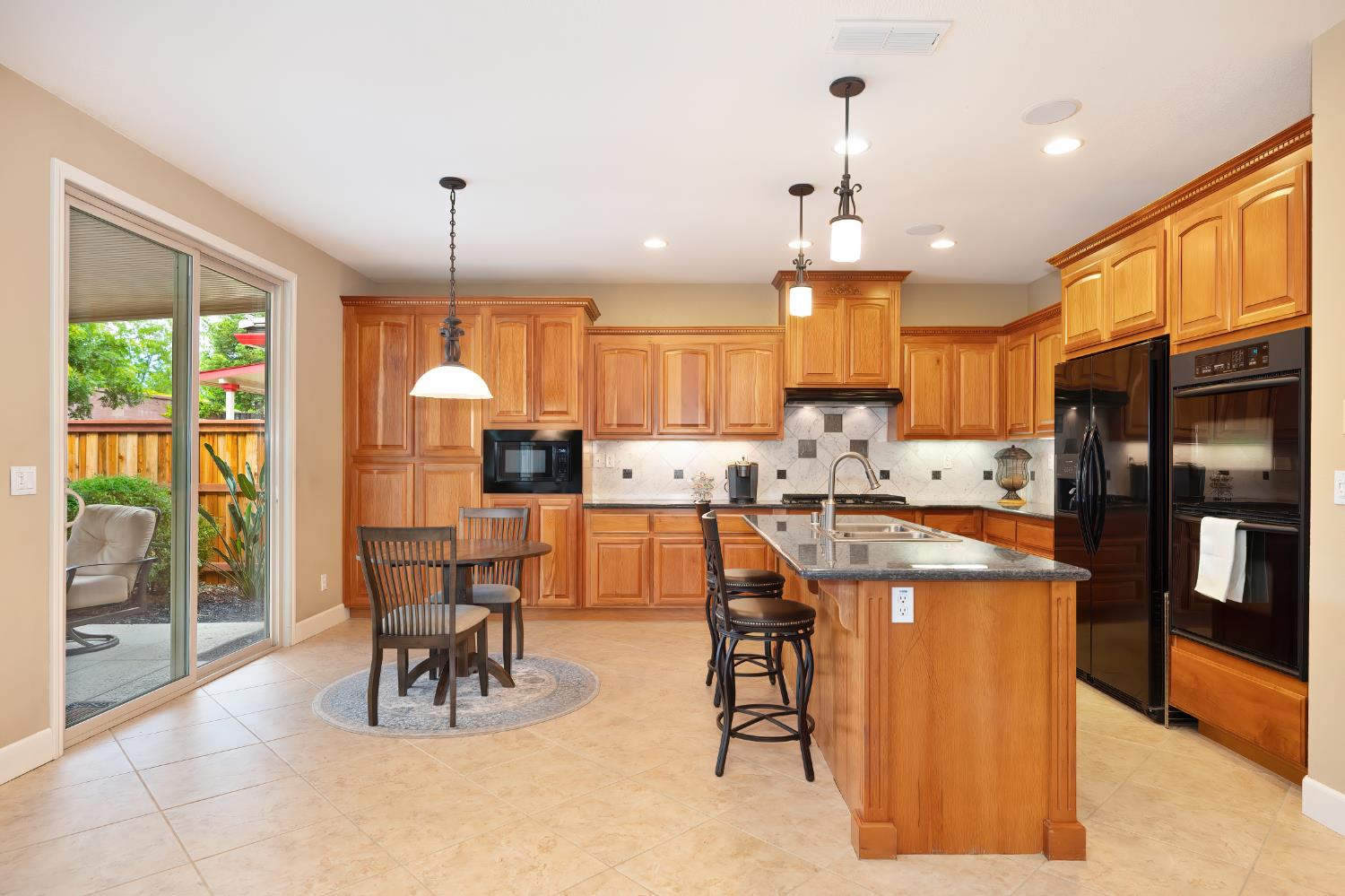 Detail Gallery Image 45 of 96 For 12379 El Portal Way, Rancho Cordova,  CA 95742 - 3 Beds | 2/1 Baths