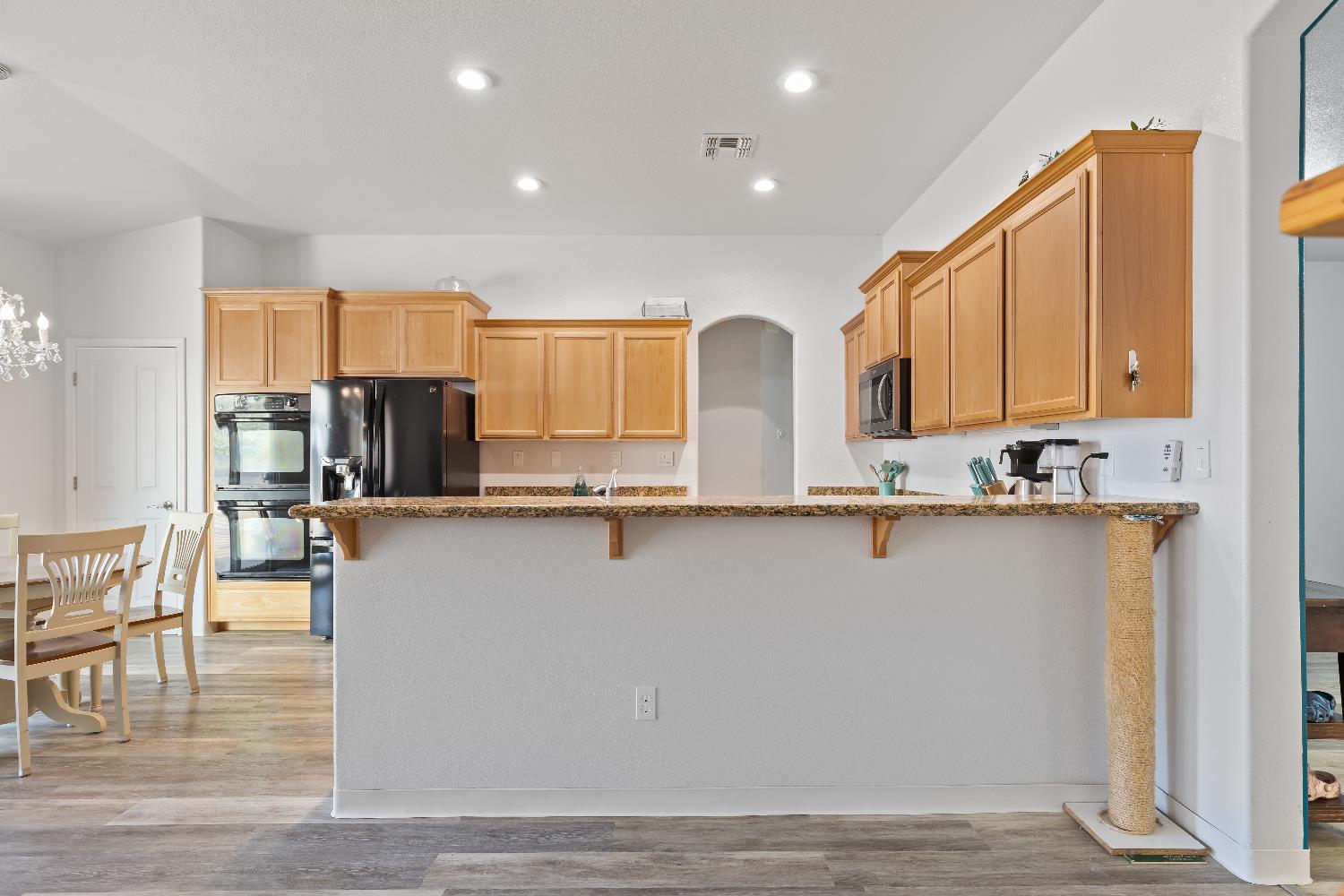 Detail Gallery Image 14 of 36 For 1795 Sea Side Ct, Plumas Lake,  CA 95961 - 4 Beds | 2 Baths