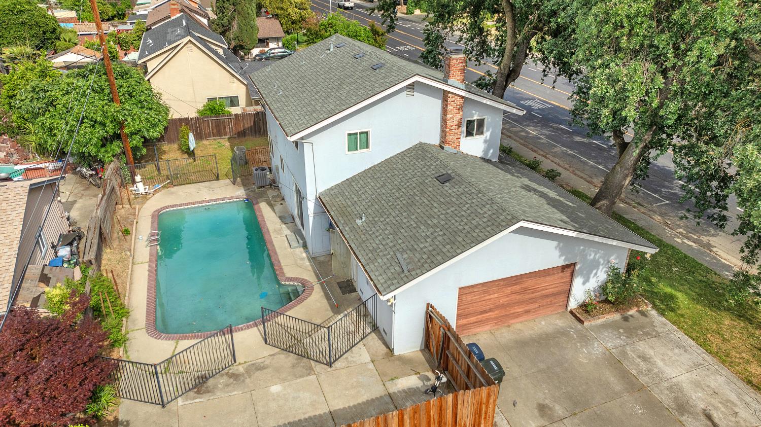 Detail Gallery Image 5 of 21 For 1167 W El Camino Ave, Sacramento,  CA 95833 - 3 Beds | 2/1 Baths