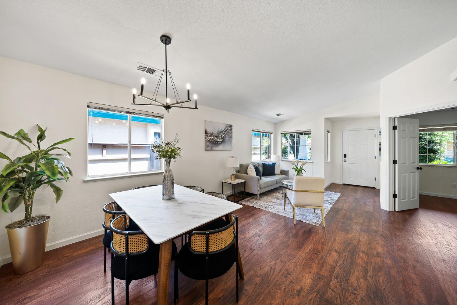 Detail Gallery Image 15 of 42 For 2167 Turtledove Ct, Lodi,  CA 95240 - 4 Beds | 2 Baths