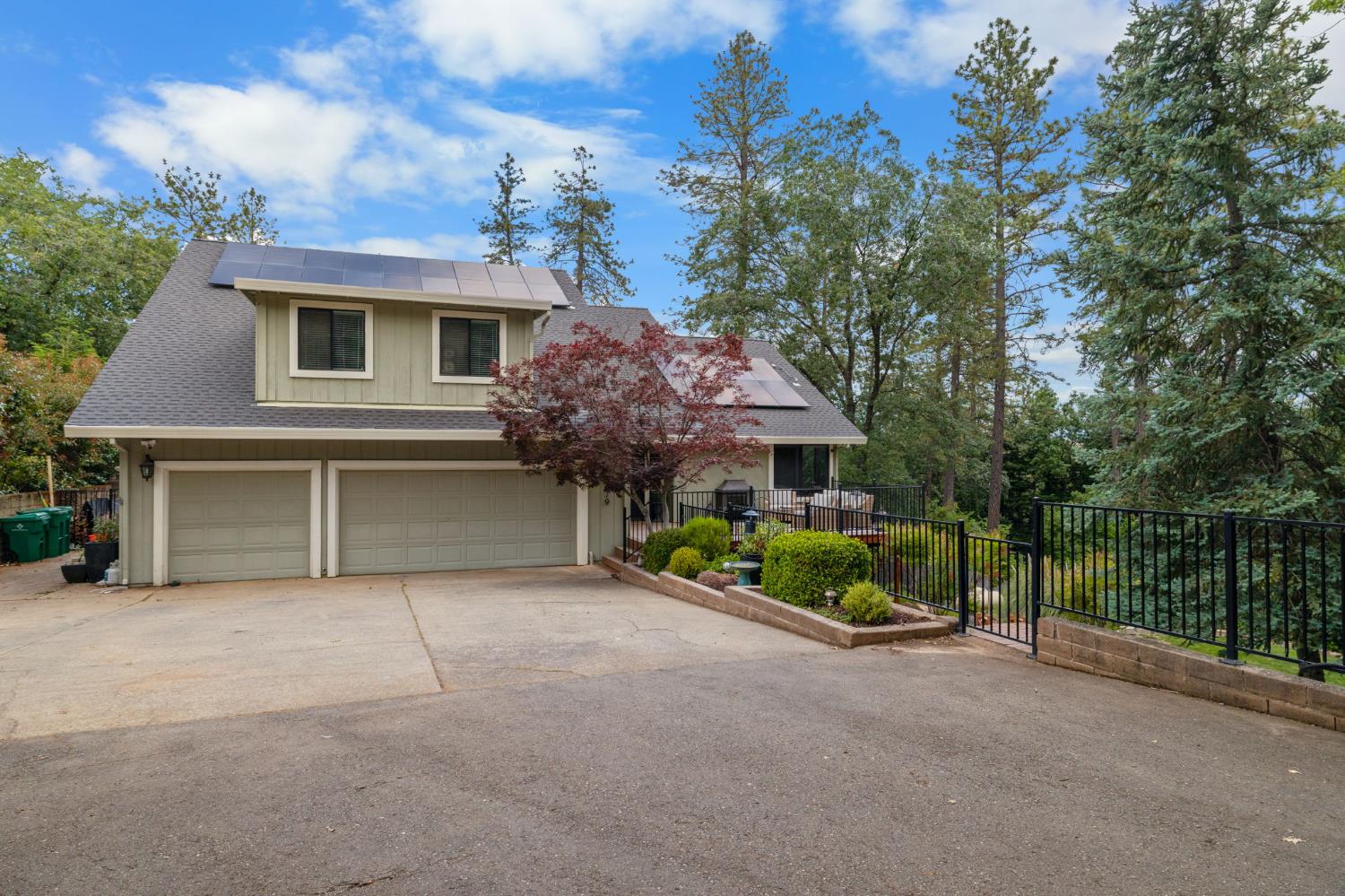 Detail Gallery Image 1 of 90 For 3379 Paloran Ct, Shingle Springs,  CA 95682 - 4 Beds | 3 Baths