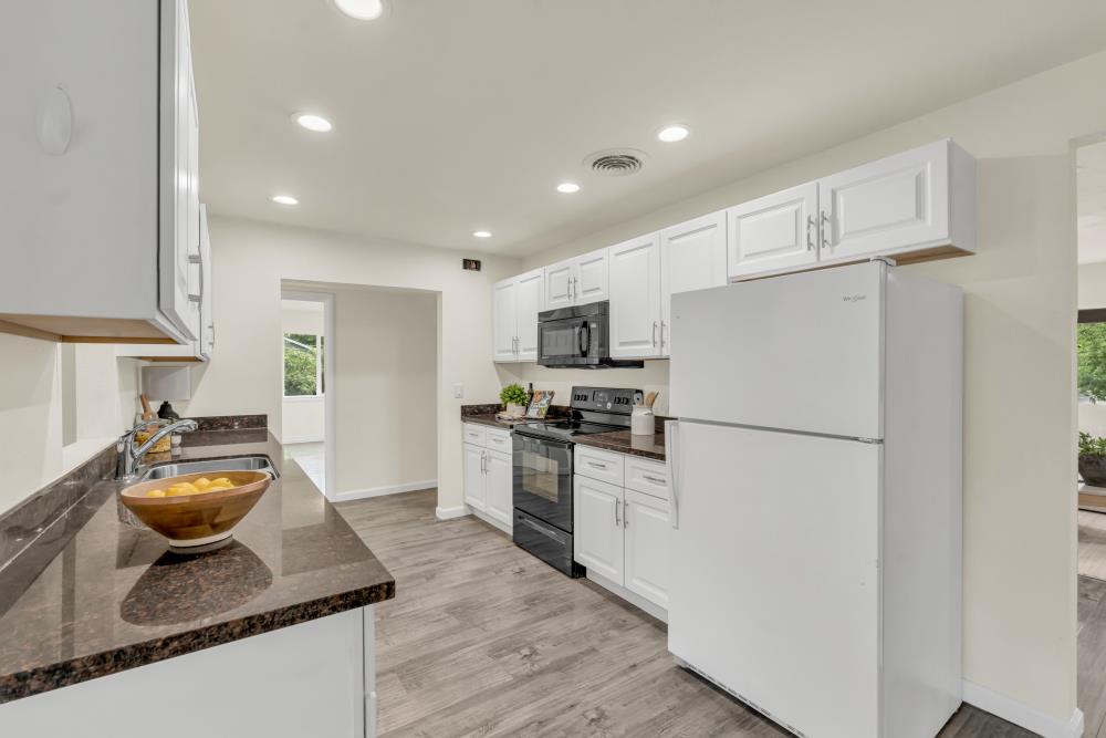 Detail Gallery Image 27 of 56 For 3000 Mission Ave, Carmichael,  CA 95608 - 3 Beds | 2 Baths