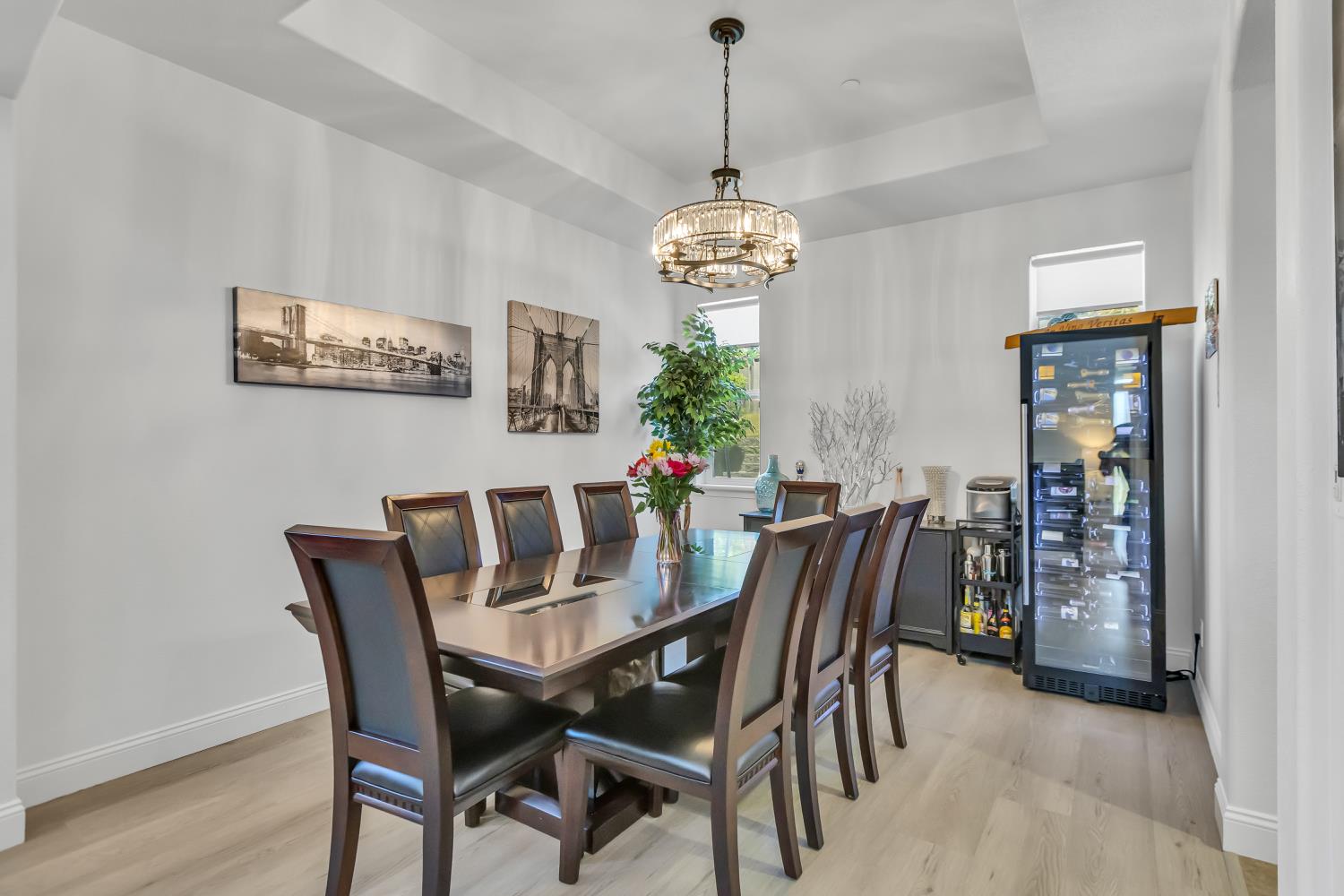 Detail Gallery Image 12 of 76 For 8530 Mandorla Cir, Orangevale,  CA 95662 - 4 Beds | 3/1 Baths