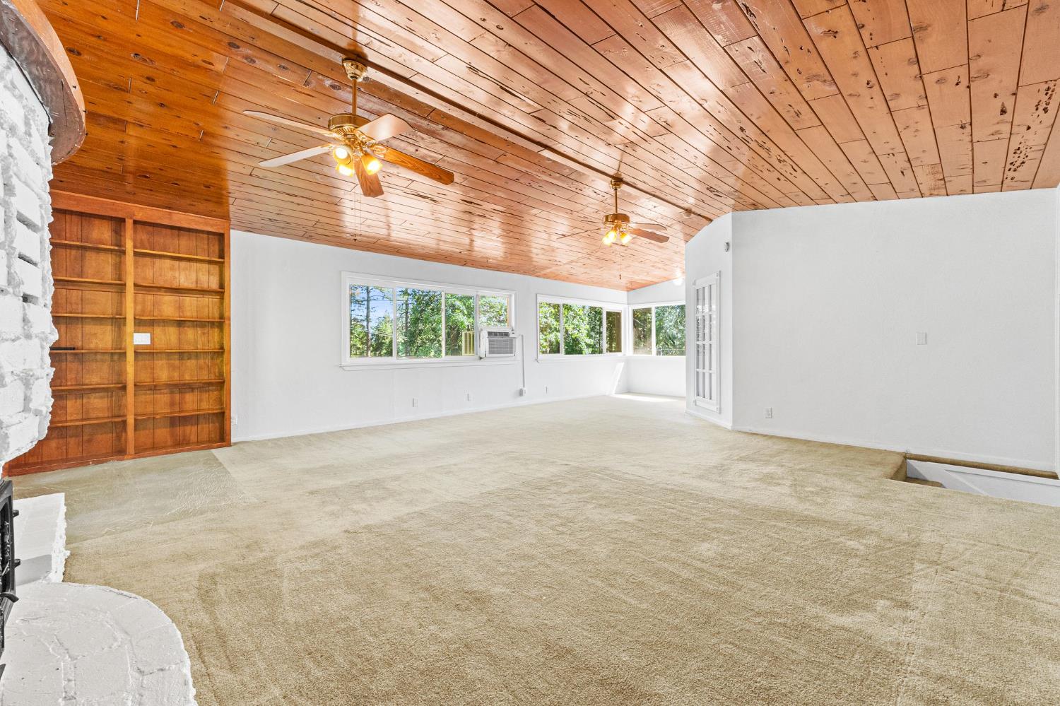 Detail Gallery Image 3 of 44 For 2809 Gardella Ln, Camino,  CA 95709 - 4 Beds | 3/3 Baths