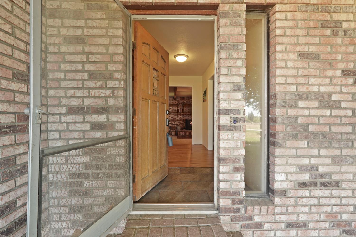 Detail Gallery Image 5 of 59 For 8099 Savage Way, Valley Springs,  CA 95252 - 3 Beds | 2 Baths