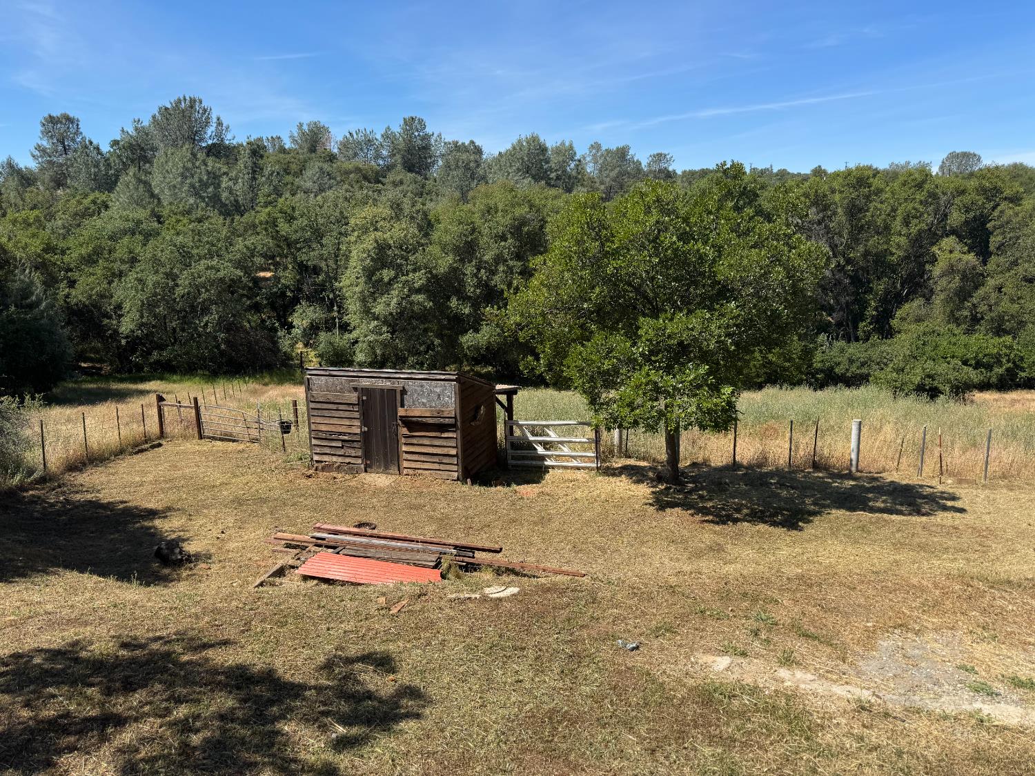 Margarita Court, Coulterville, California image 39
