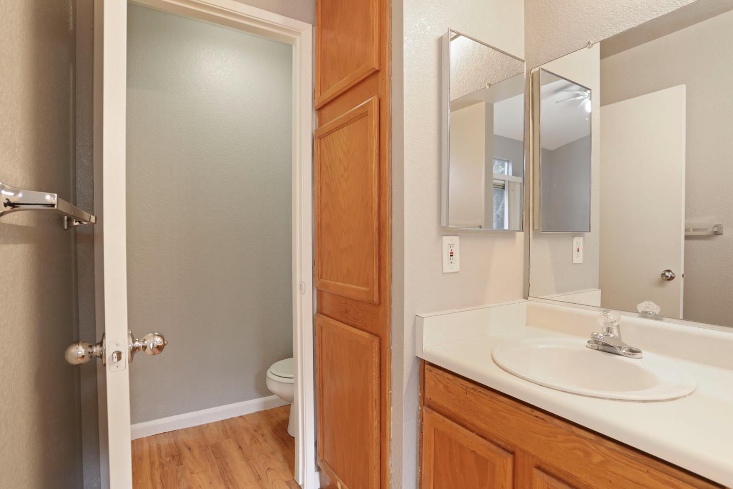 Detail Gallery Image 23 of 36 For 2405 S Fresno Ave, Stockton,  CA 95206 - 3 Beds | 2 Baths