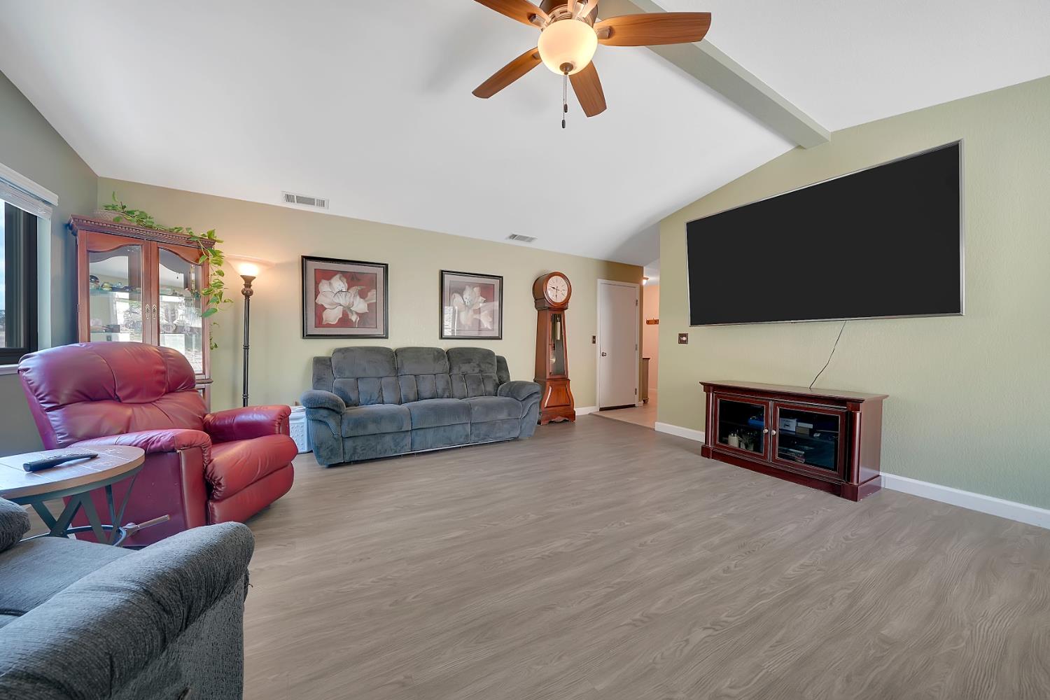 Detail Gallery Image 12 of 31 For 3685 Lakeview Dr, Ione,  CA 95640 - 3 Beds | 2 Baths