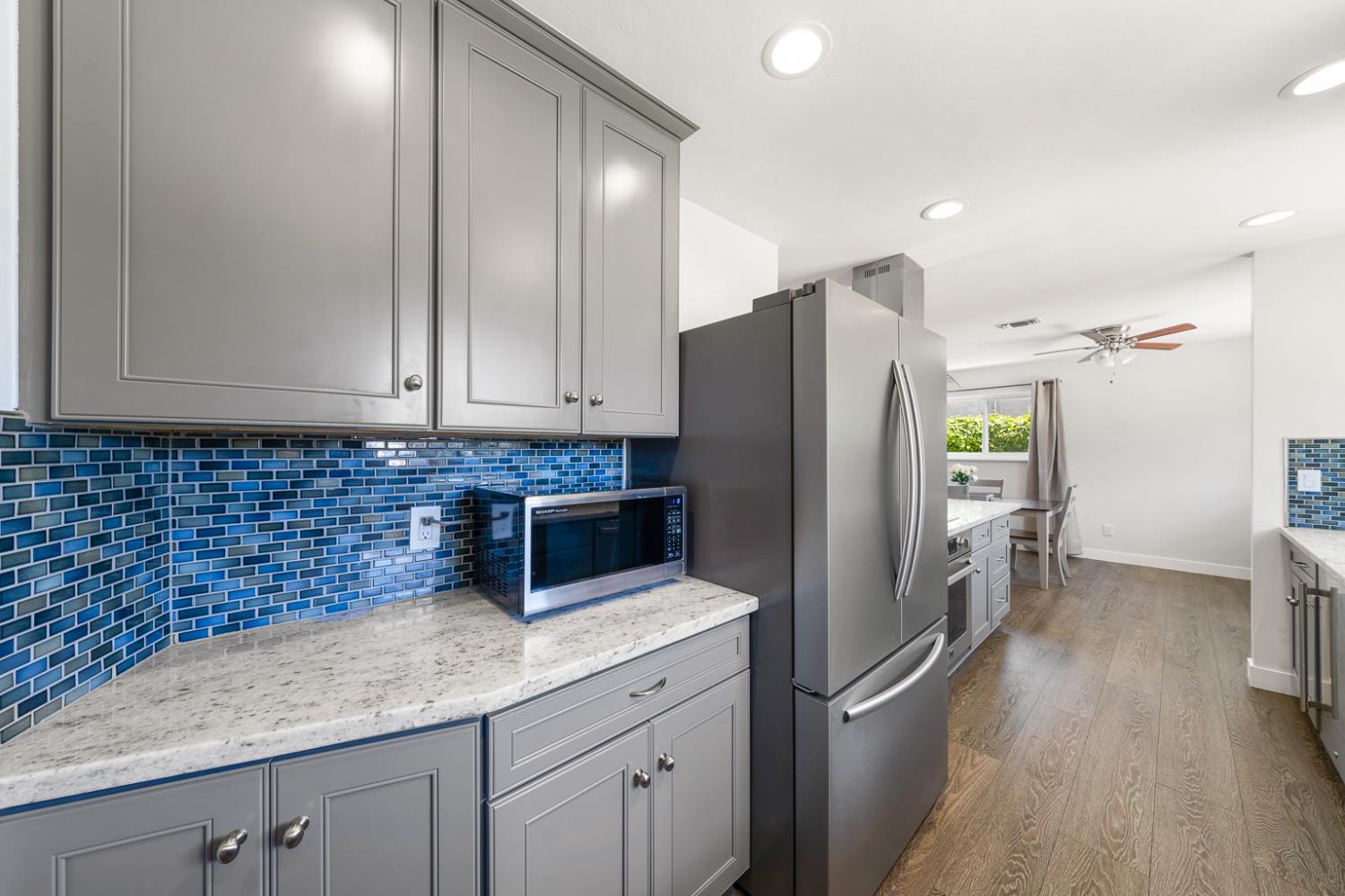 Detail Gallery Image 15 of 38 For 1136 Hampton Rd, Sacramento,  CA 95864 - 3 Beds | 1 Baths