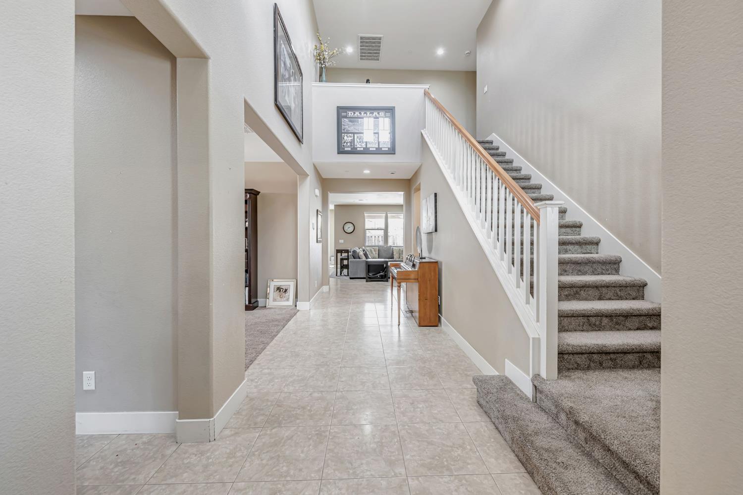 Detail Gallery Image 8 of 80 For 1162 Maugham Dr, Galt,  CA 95632 - 4 Beds | 3 Baths