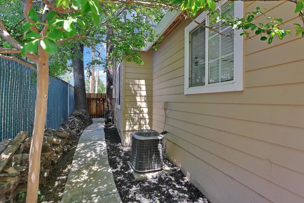 Grant Way, Yuba City, California image 41