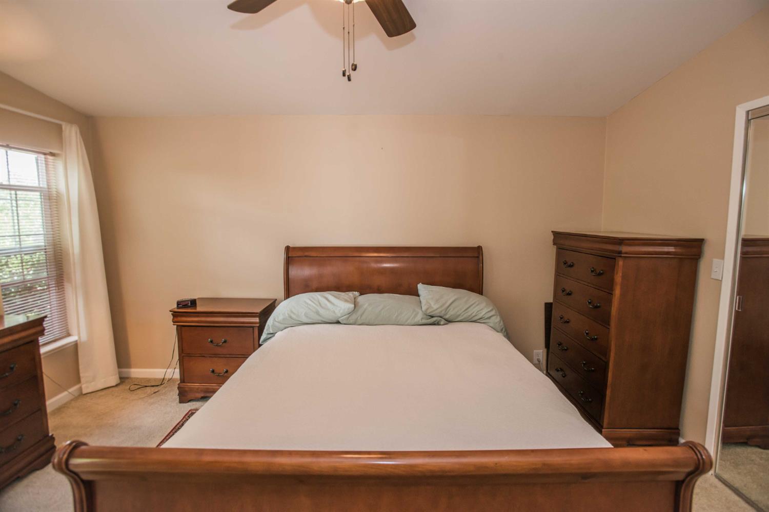 Detail Gallery Image 57 of 59 For 6946 27th St, Sacramento,  CA 95822 - 3 Beds | 2 Baths
