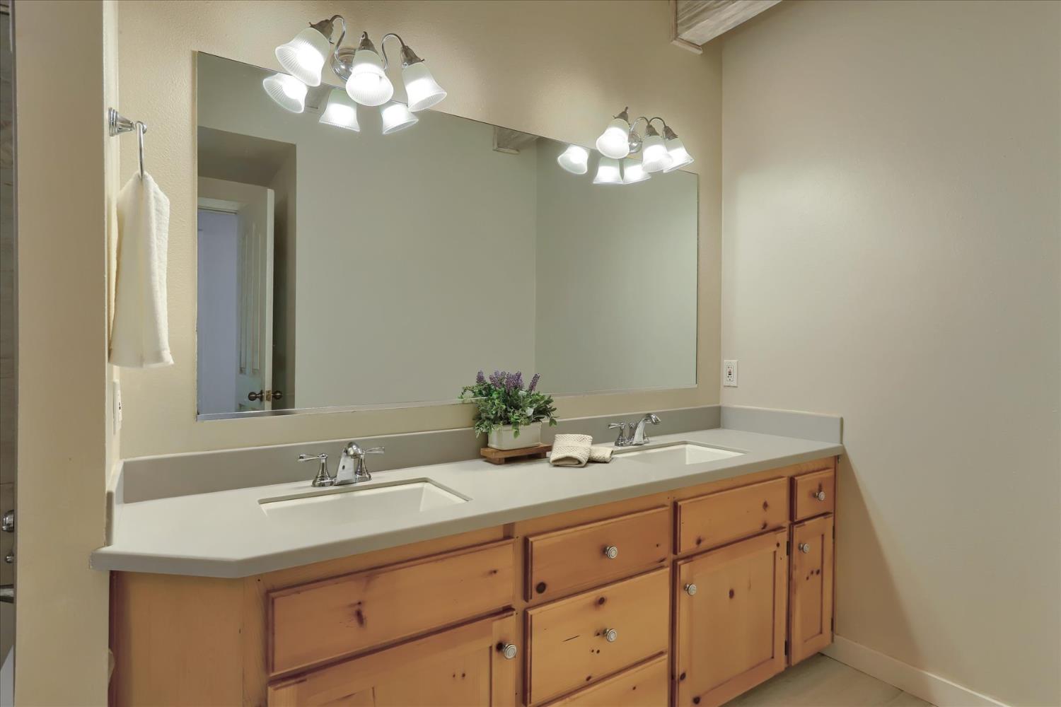 Detail Gallery Image 21 of 76 For 16800 Sun Bloom Way, Nevada City,  CA 95959 - 4 Beds | 3 Baths