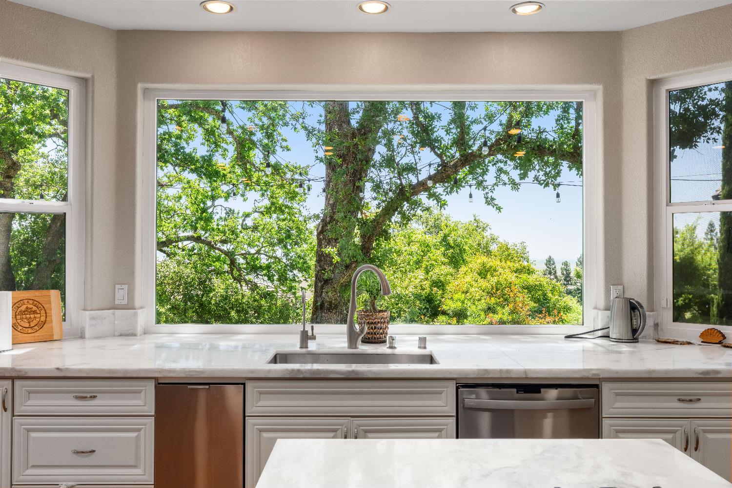 Roble Court, El Dorado Hills, California image 11