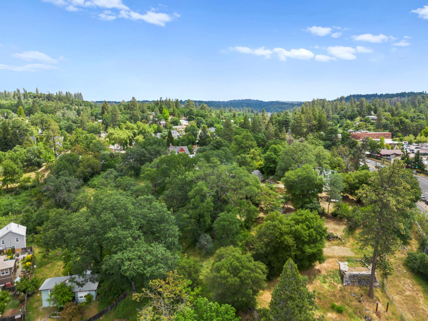 Detail Gallery Image 35 of 37 For 700 Canal St, Placerville,  CA 95667 - 3 Beds | 2 Baths