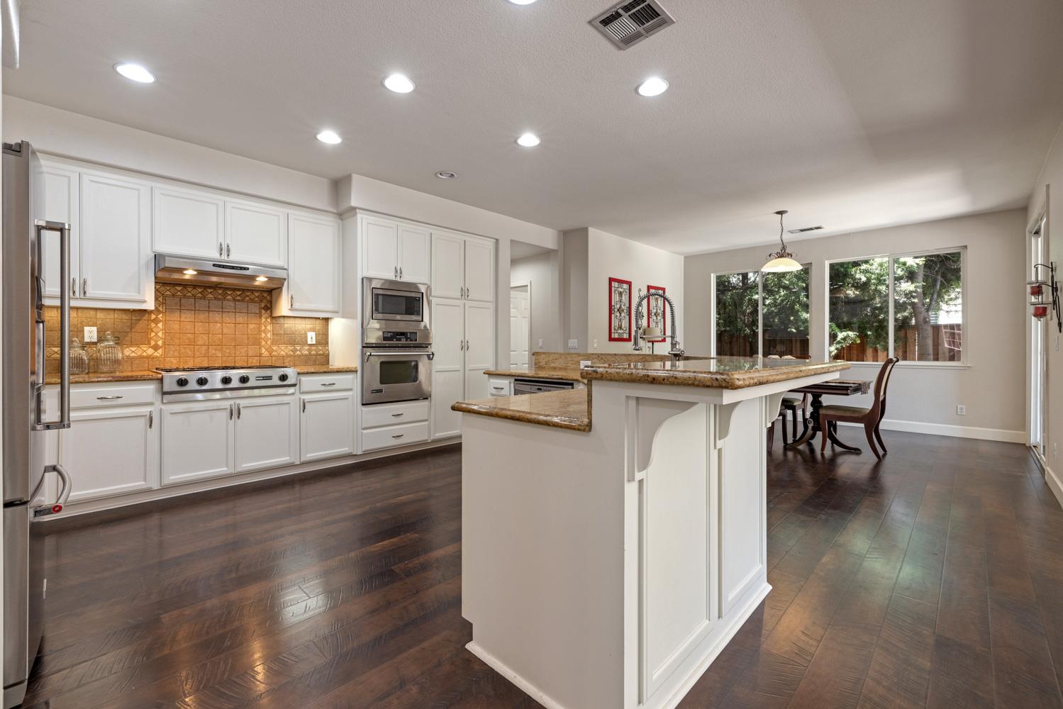 Detail Gallery Image 14 of 67 For 2550 Garazi, Tracy,  CA 95304 - 5 Beds | 3/2 Baths