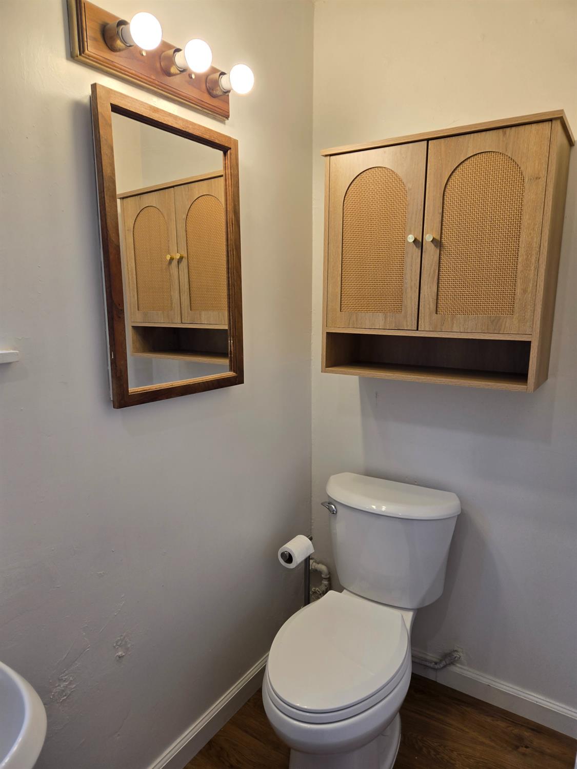 Detail Gallery Image 14 of 14 For 1832 Larkin Way, Sacramento,  CA 95818 - 2 Beds | 1 Baths