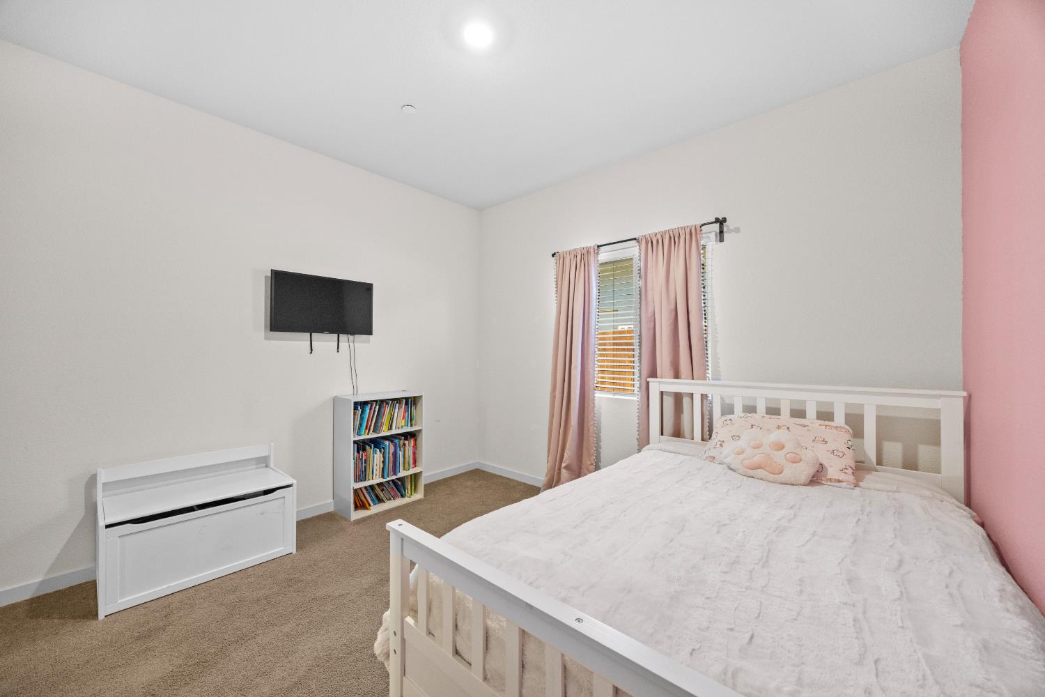 Tamarack Court, Olivehurst, California image 16