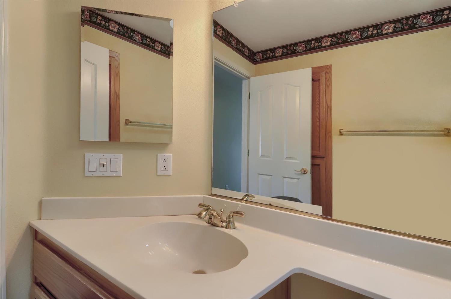 Detail Gallery Image 25 of 64 For 113 Holbrooke Way, Grass Valley,  CA 95945 - 2 Beds | 2 Baths