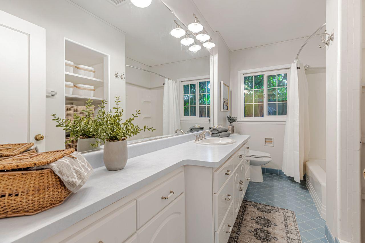 Detail Gallery Image 30 of 68 For 1800 8th Ave, Sacramento,  CA 95818 - 4 Beds | 1/1 Baths