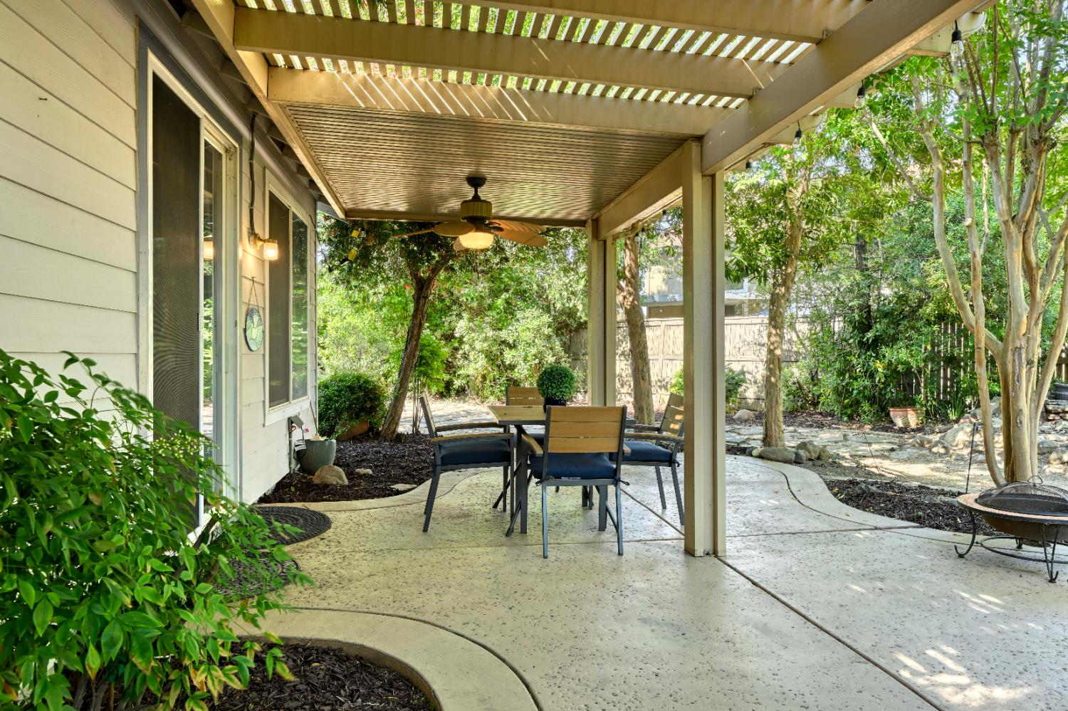 Detail Gallery Image 23 of 26 For 311 Pelican Bay Cir, Sacramento,  CA 95835 - 2 Beds | 2 Baths