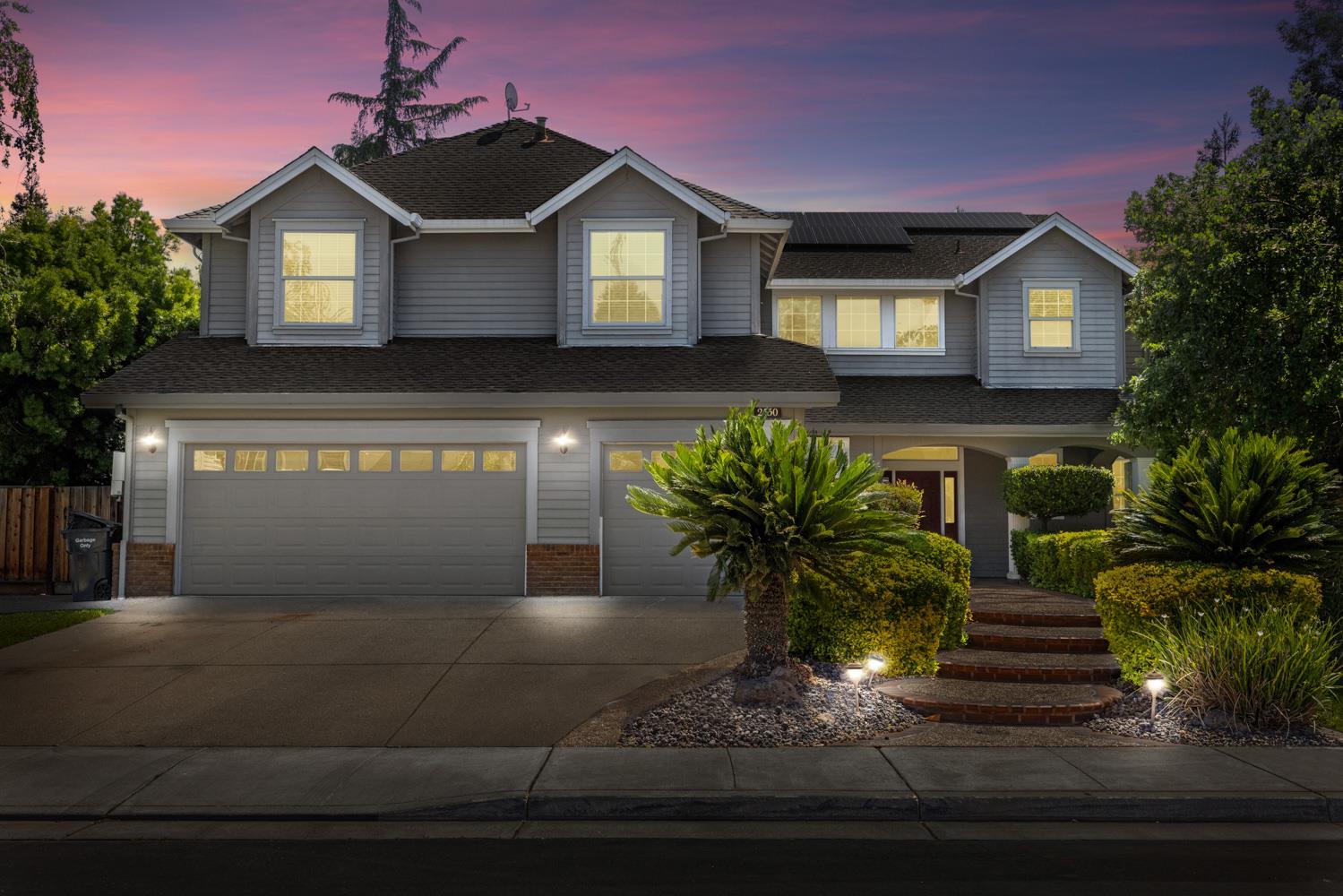 Detail Gallery Image 2 of 67 For 2550 Garazi, Tracy,  CA 95304 - 5 Beds | 3/2 Baths