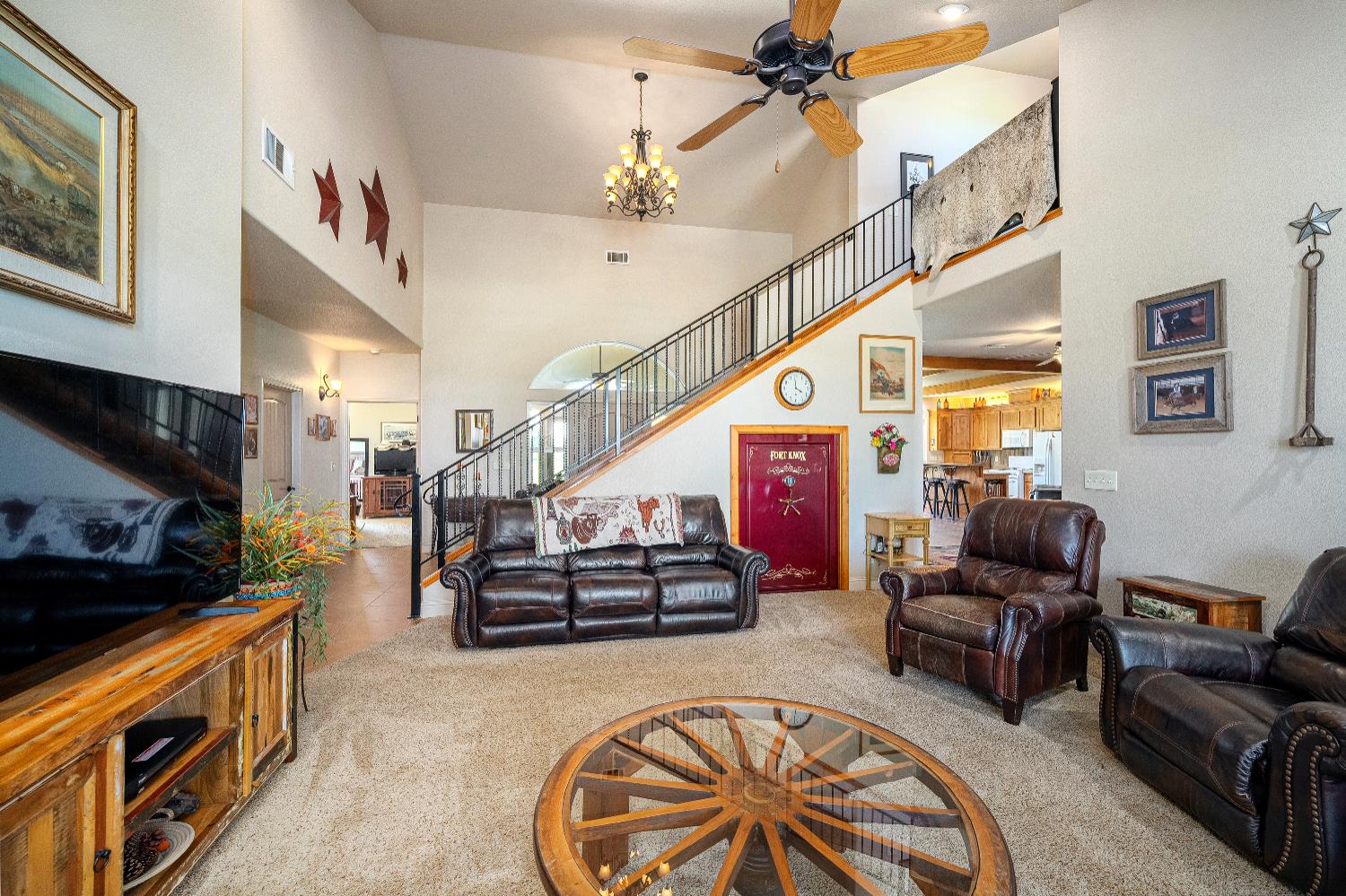 Detail Gallery Image 15 of 89 For 15605 Johnson Rd, Red Bluff,  CA 96080 - 4 Beds | 4 Baths