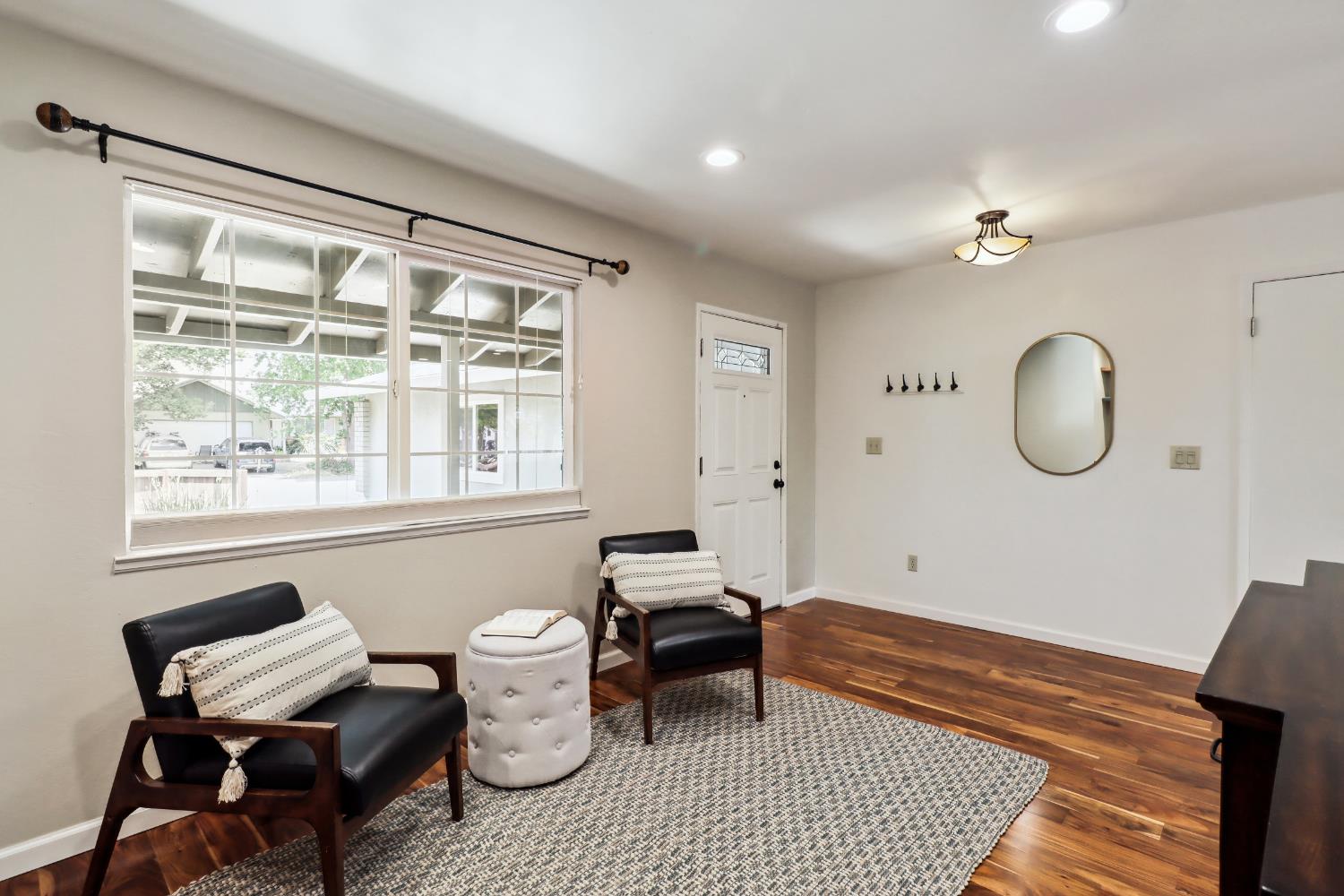Detail Gallery Image 7 of 49 For 1614 Clemson Dr, Davis,  CA 95618 - 2 Beds | 2 Baths
