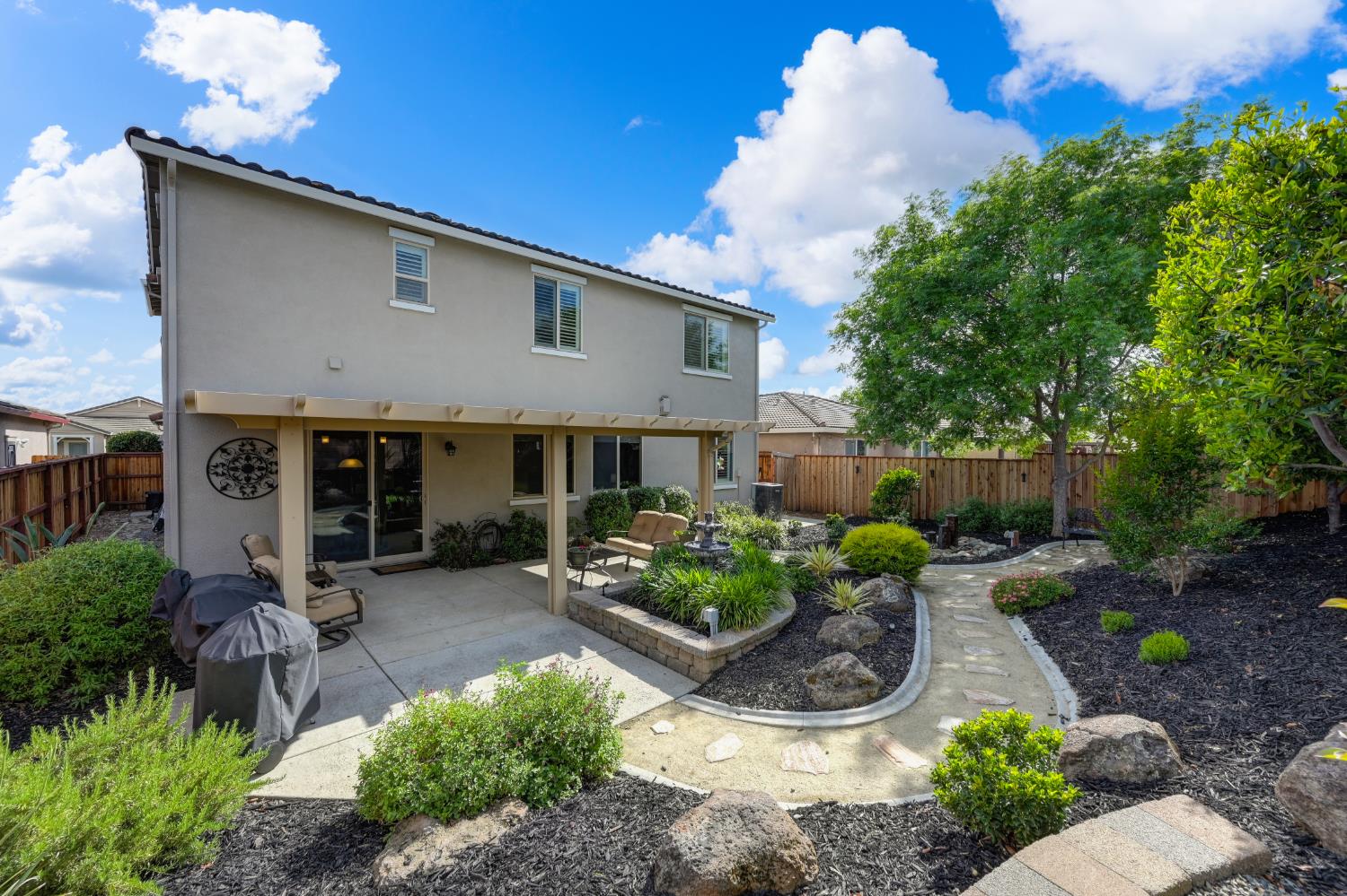 Detail Gallery Image 13 of 96 For 12379 El Portal Way, Rancho Cordova,  CA 95742 - 3 Beds | 2/1 Baths
