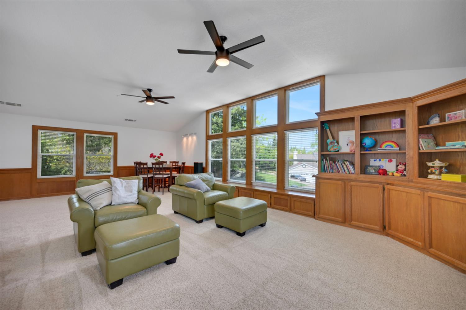 Detail Gallery Image 59 of 84 For 109 Bermuda Ct, Roseville,  CA 95678 - 4 Beds | 2/2 Baths