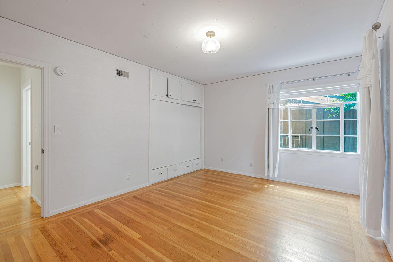 Detail Gallery Image 27 of 68 For 1800 8th Ave, Sacramento,  CA 95818 - 4 Beds | 1/1 Baths