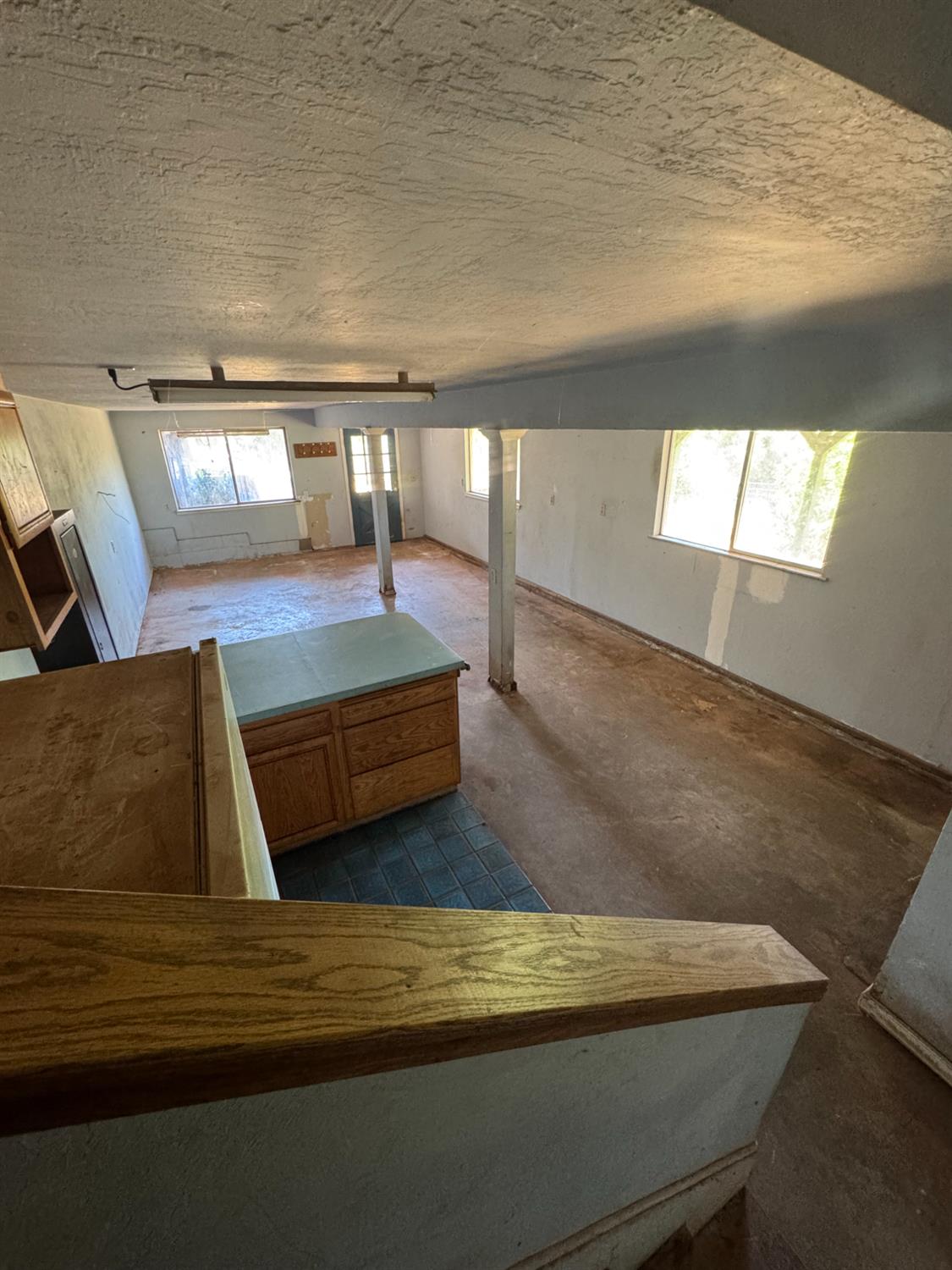 Margarita Court, Coulterville, California image 34
