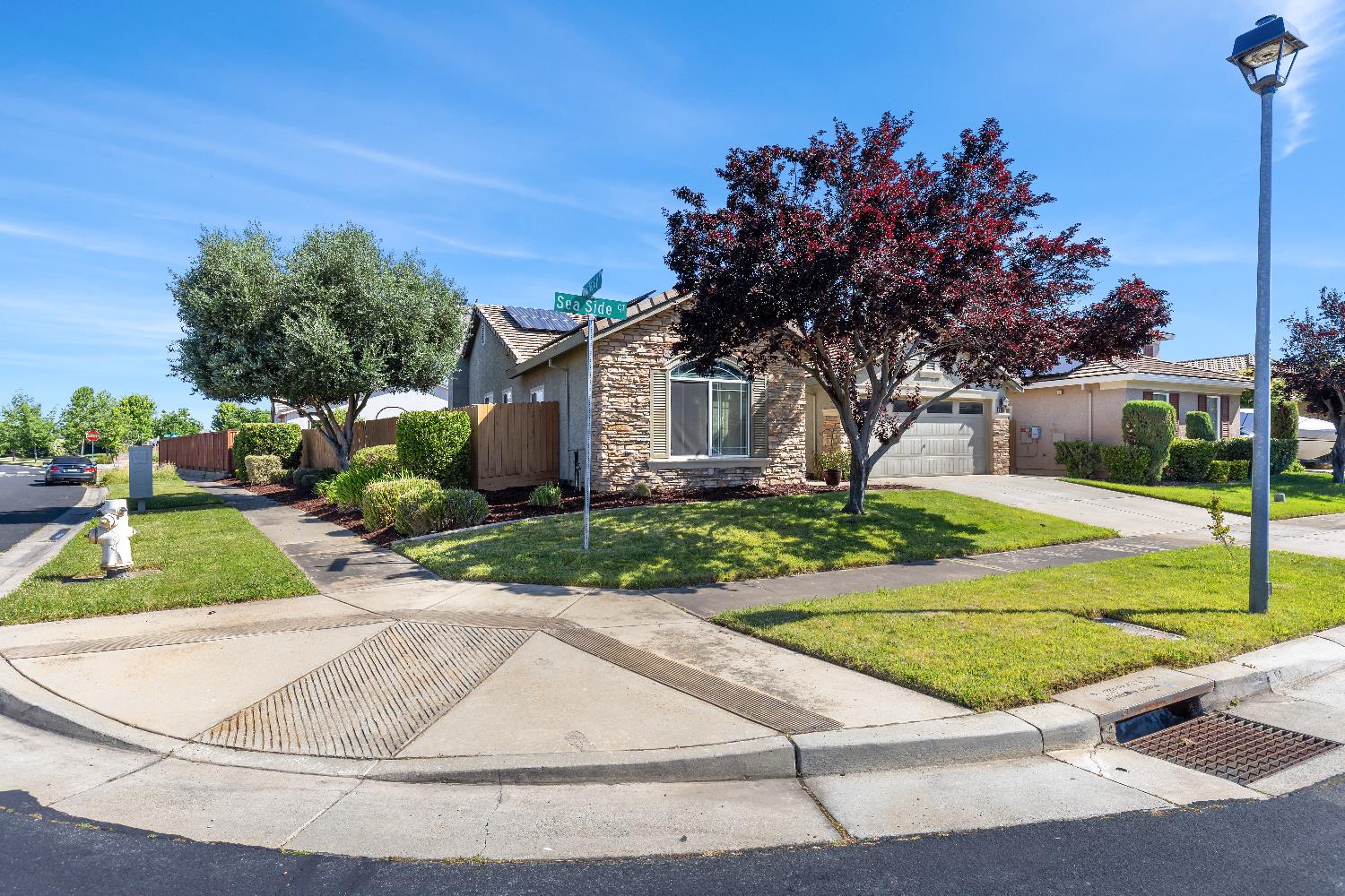 Detail Gallery Image 3 of 36 For 1795 Sea Side Ct, Plumas Lake,  CA 95961 - 4 Beds | 2 Baths