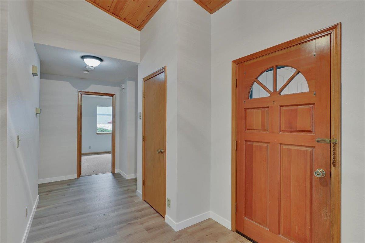 Detail Gallery Image 35 of 75 For 13901 Lake Wildwood Dr, Penn Valley,  CA 95946 - 3 Beds | 2 Baths