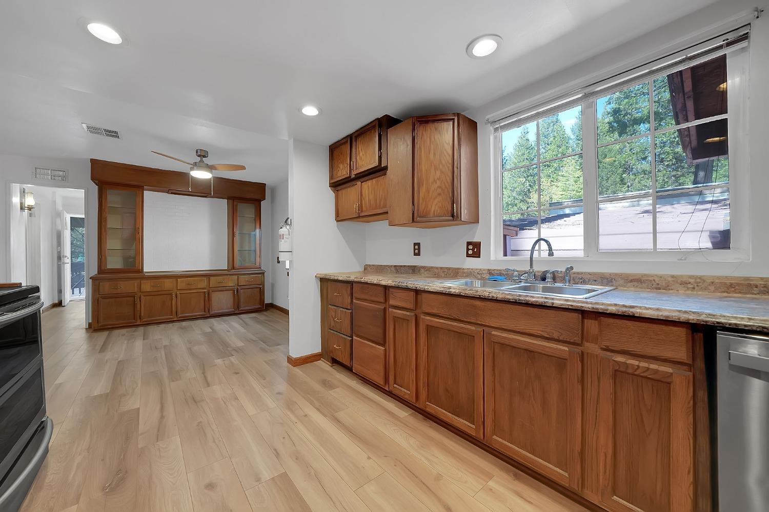 Detail Gallery Image 8 of 37 For 16565 Prospect Pl 116, Pioneer,  CA 95666 - 3 Beds | 2 Baths
