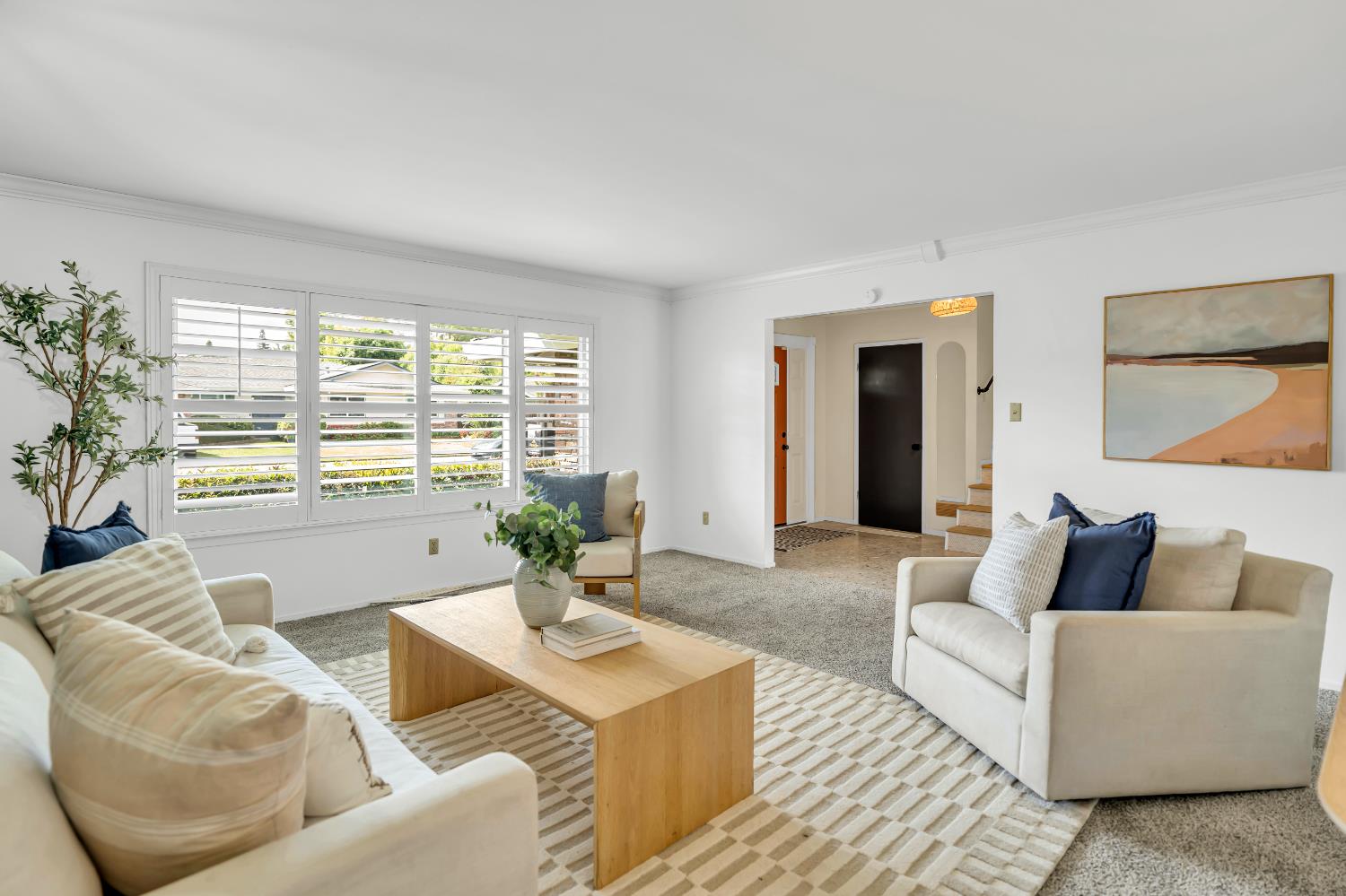 Detail Gallery Image 9 of 48 For 90 Parklite Cir, Sacramento,  CA 95831 - 4 Beds | 2/1 Baths